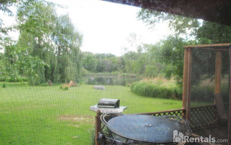 6611 Sleepy Hollow Rd - Photo 2 of 4