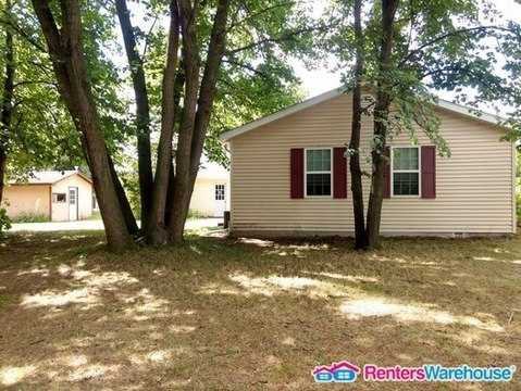 902 7th Ave S - Photo 3 of 9