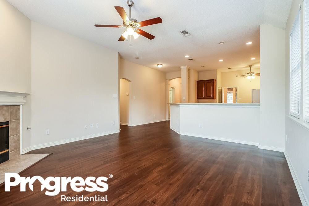 8029 Hosta Way - Photo 3 of 15