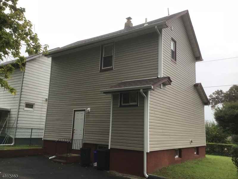 1001 Warren Street - Photo 2 of 11