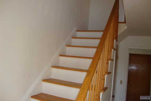 47 Glenview Terrace - Photo 2 of 10