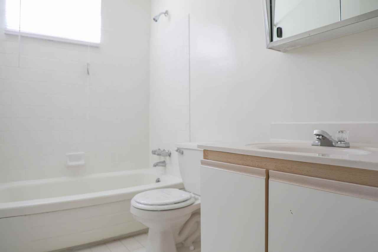 Lake Falls Apartments - Photo 2 of 8