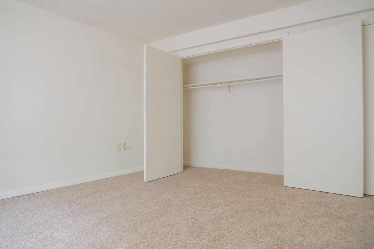 Lake Falls Apartments - Photo 3 of 8