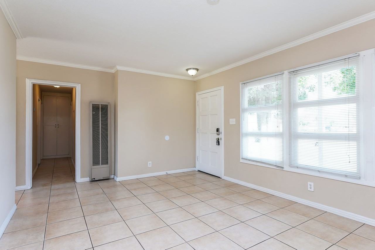 9230 Philbin Ave - Photo 2 of 15