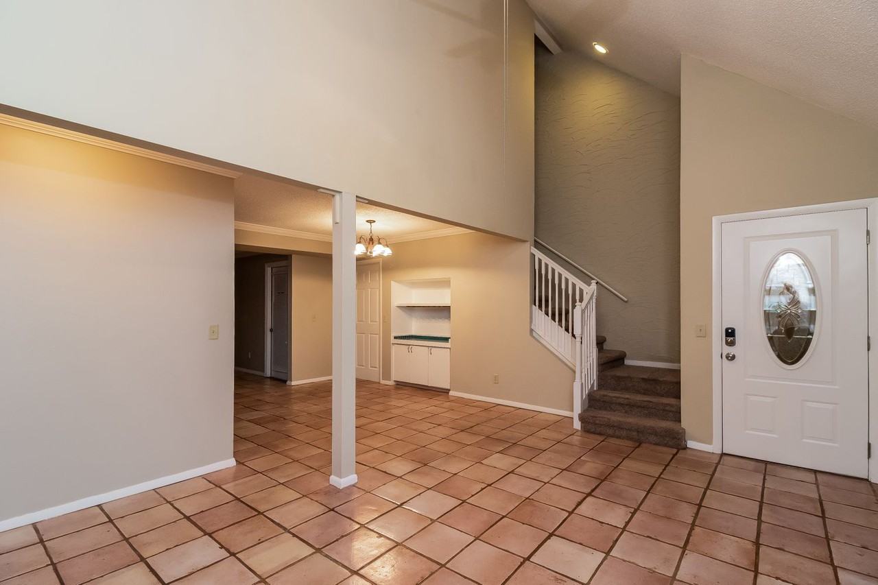 7163 Jarvis Rd - Photo 3 of 18