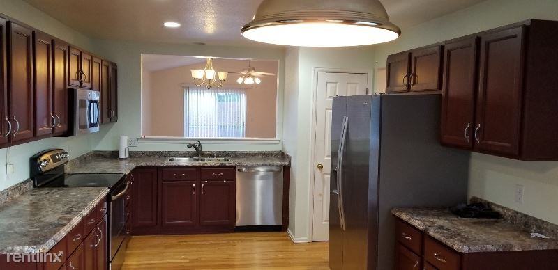 18958 E Ithaca Dr - Photo 2 of 16