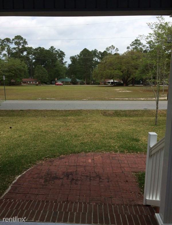 302 Catherine Ave - Photo 3 of 14