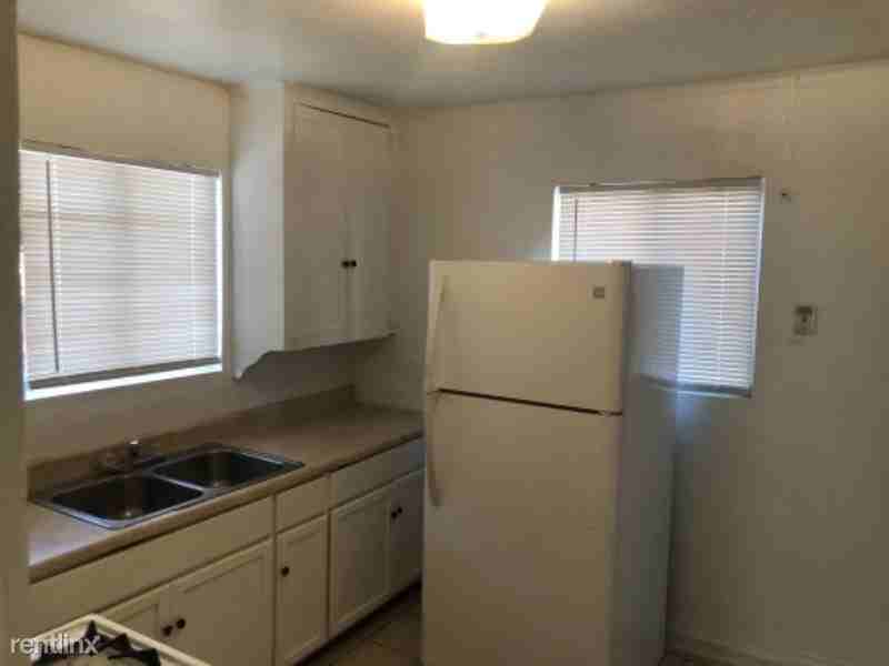 510 5th St - Photo 3 of 4