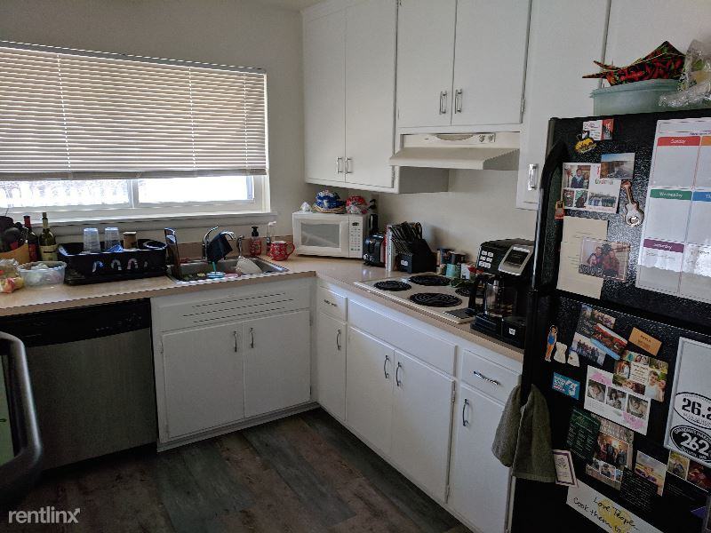 5427 N Mohawk Ave - Photo 3 of 11