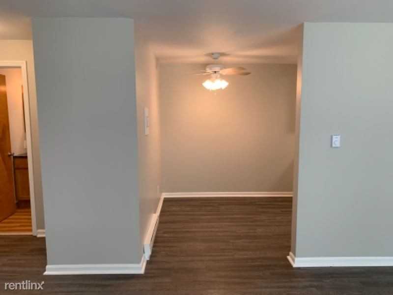 112 W Jones St - Photo 3 of 11