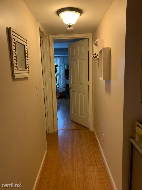 279 Hillsboro Pl - Photo 2 of 4