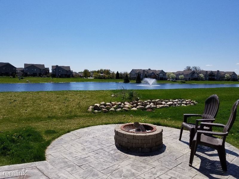 28655 Oakmonte Cir W - Photo 2 of 16