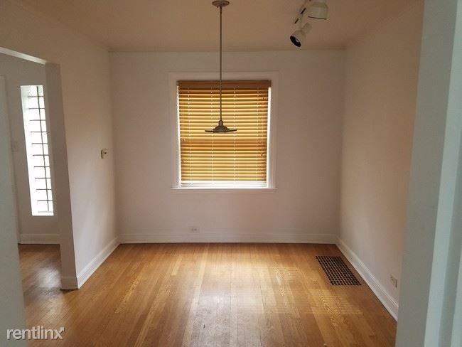 6455 Drake Ave - Photo 2 of 5