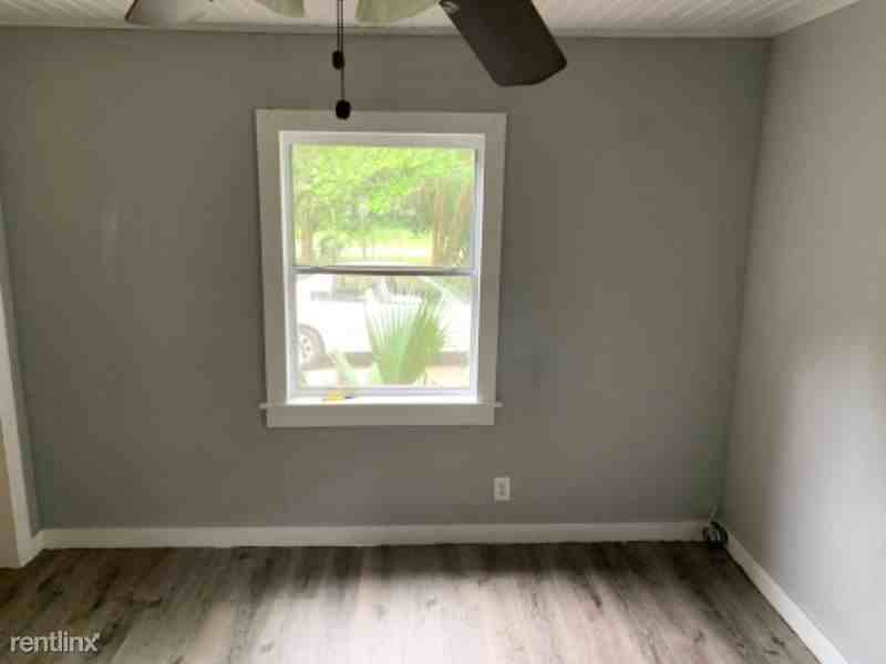 3804 W Blount St - Photo 2 of 4