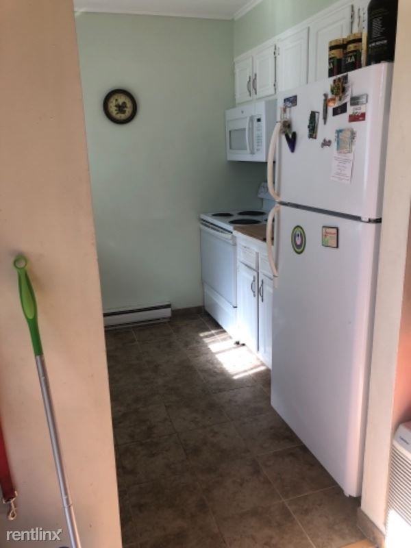 16 Donna Dr - Photo 2 of 15