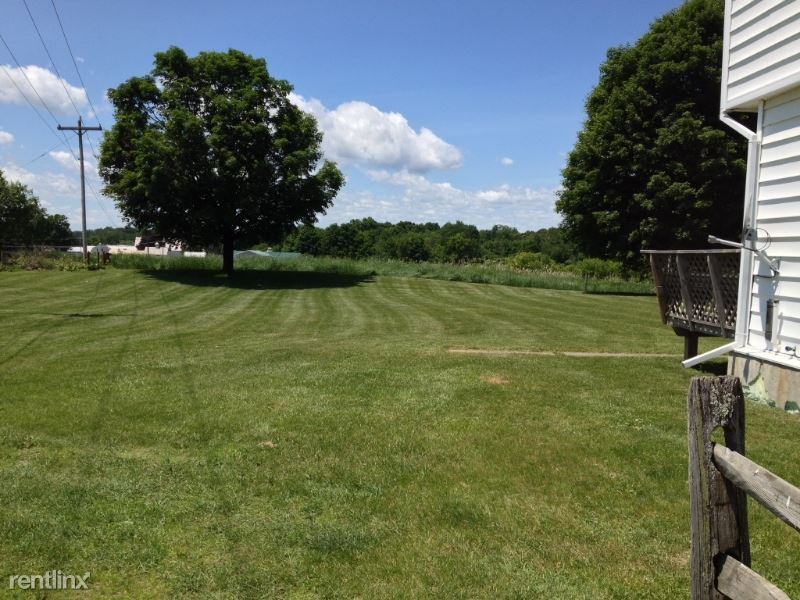 35 Galesville Rd - Photo 3 of 4