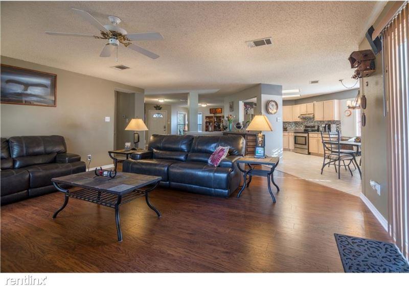 3622 Bass Loop - Photo 3 of 19