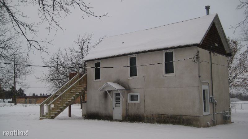 3121/2 University St #312 - Photo 2 of 14