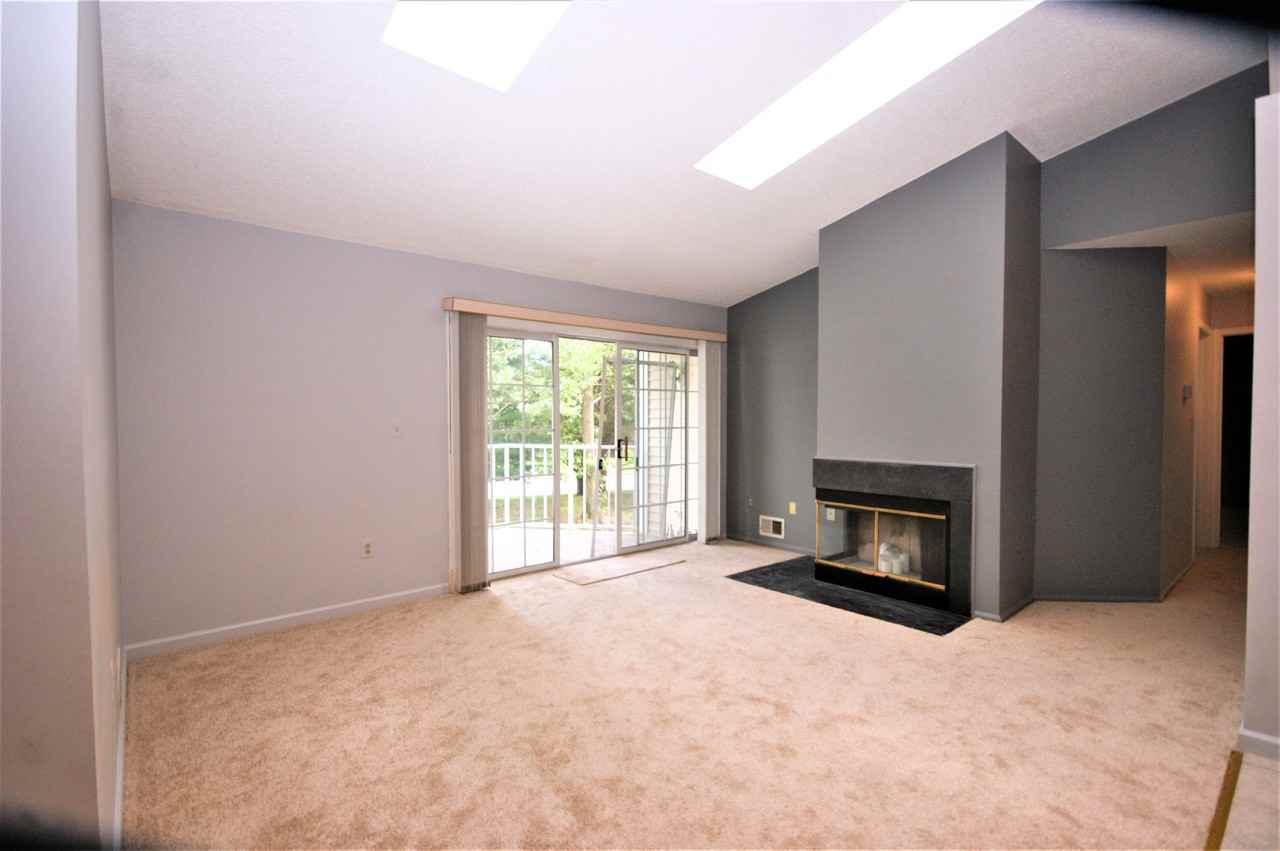 13 Caitlin Ct - Photo 2 of 11