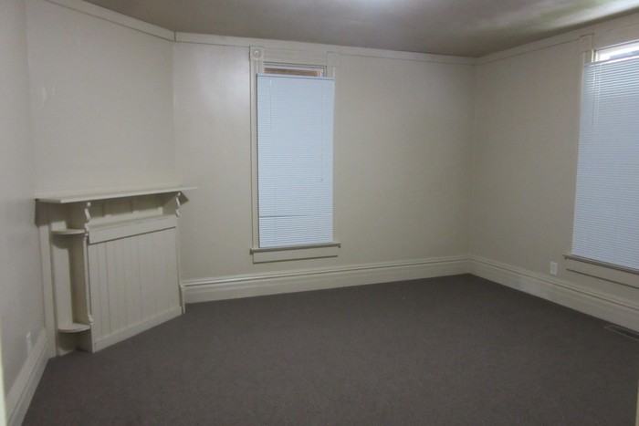 1130 N 6th St - Photo 3 of 8