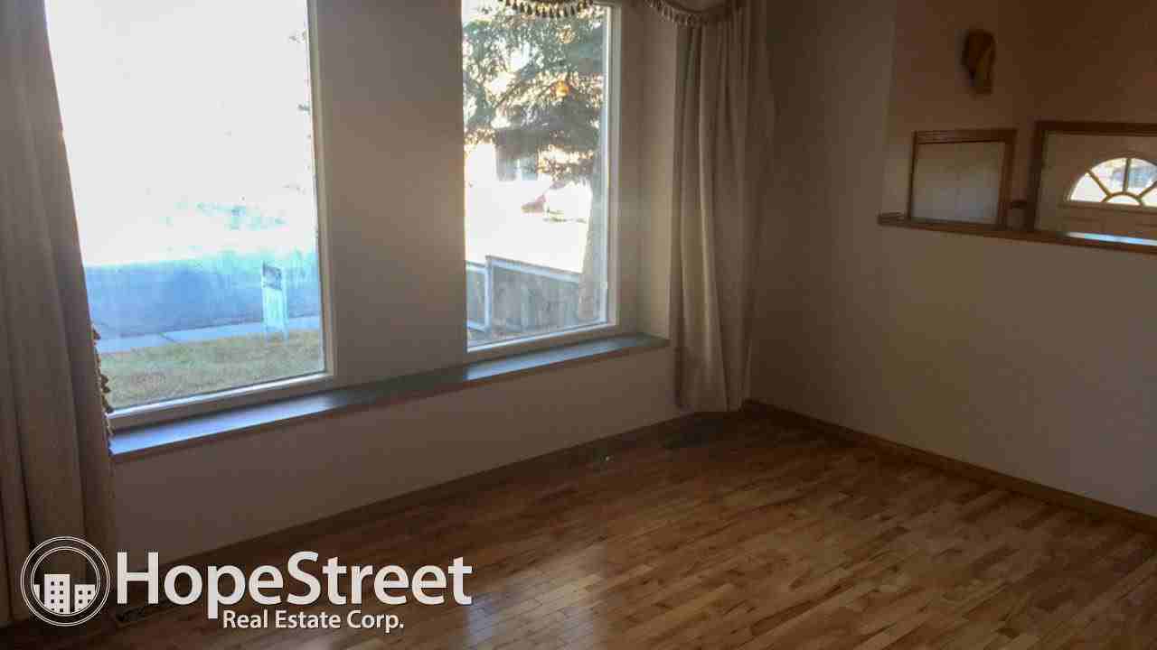 556 Queensland Pl SE - Photo 2 of 5