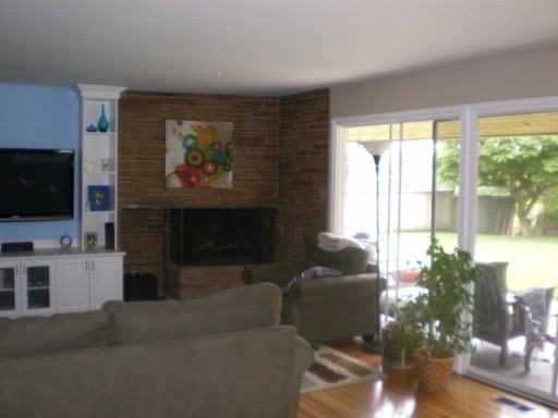 303 S 216th St - Photo 2 of 9