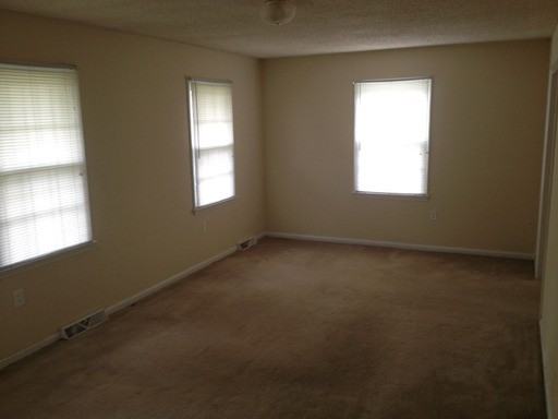 2406 Whitehall St - Photo 2 of 3