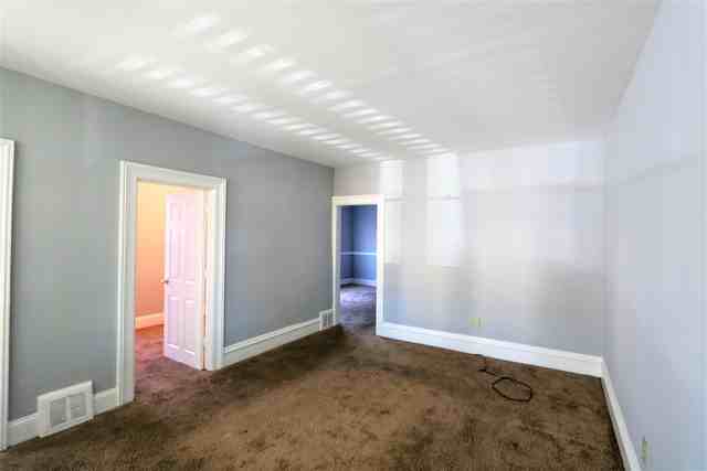10338 Avenue M - Photo 3 of 21