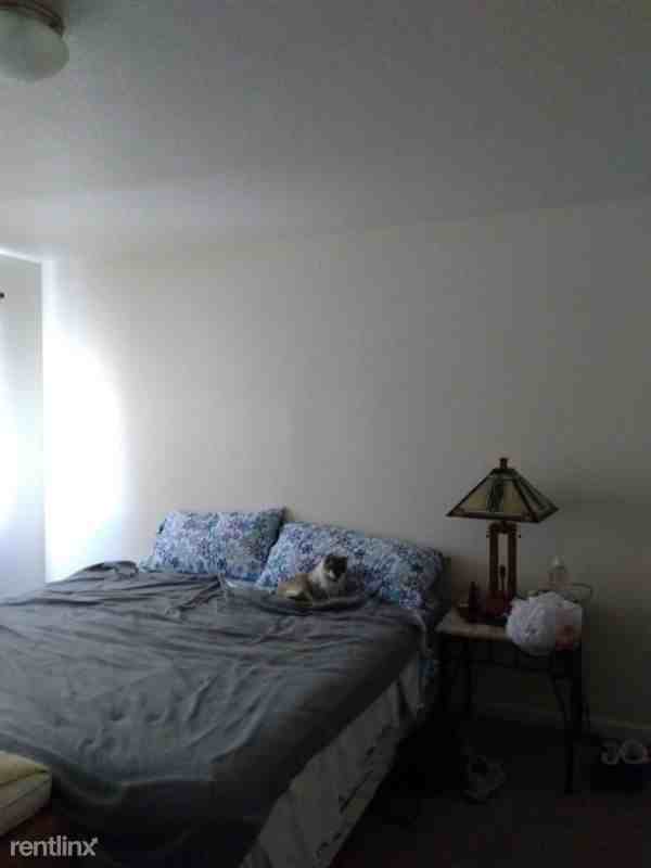 72 27th St - Photo 2 of 15