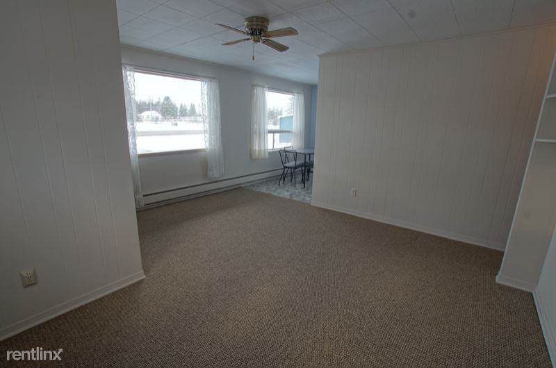 797 N State St - Photo 3 of 11