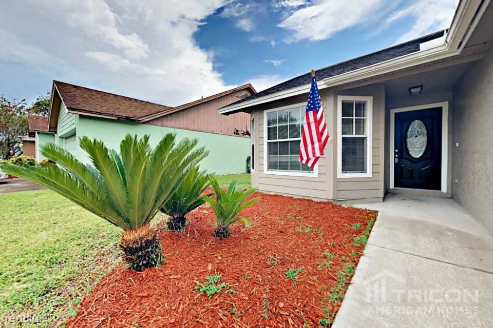 1819 Tarah Trace Dr - Photo 2 of 24