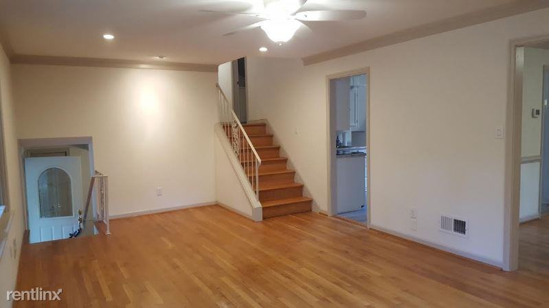 3301 Ottawa Rd - Photo 3 of 12