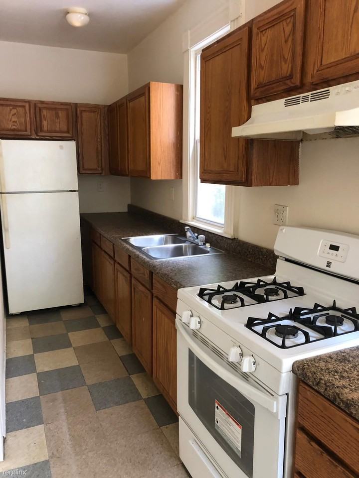 173 Cedar Hill Ave #1 - Photo 2 of 12