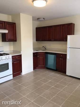 48 Massachusetts Ave - Photo 3 of 4