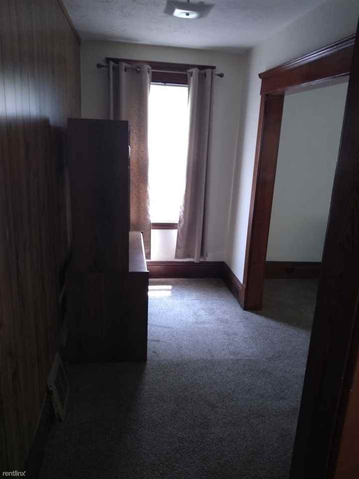 1619 East 49th Street - Photo 2 of 9