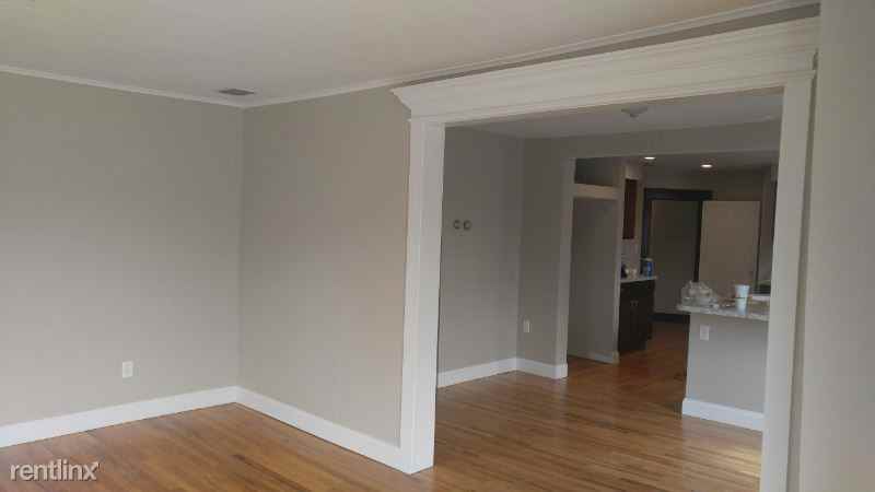 1386 W Genesee St - Photo 3 of 26