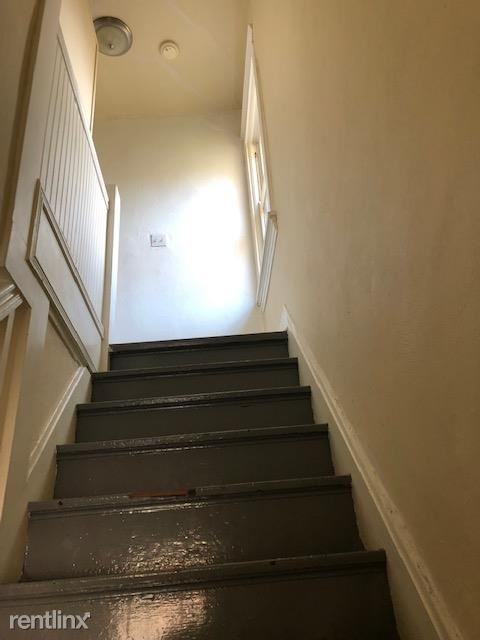 405 Probasco St - Photo 3 of 10