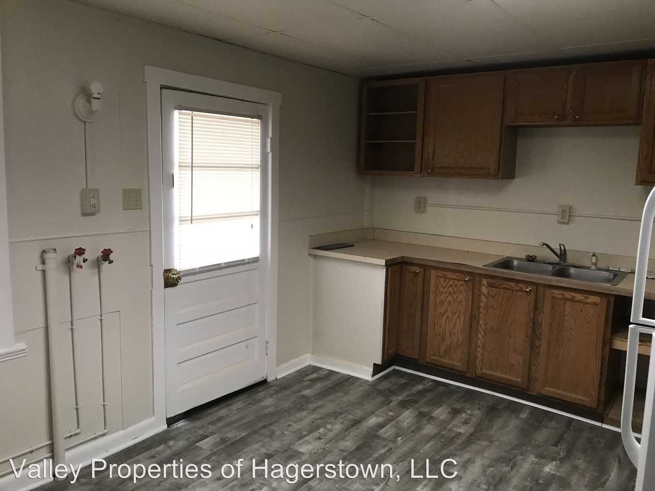 119-121 East Ave - Photo 3 of 11