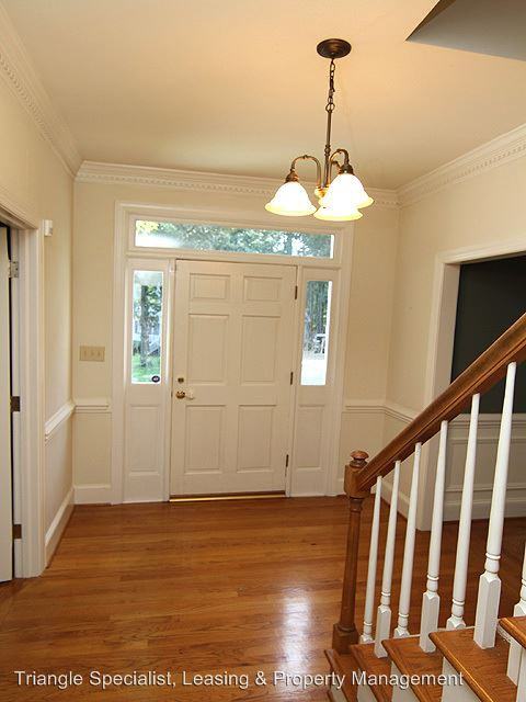 7900 Sandy Bottom Way - Photo 3 of 23