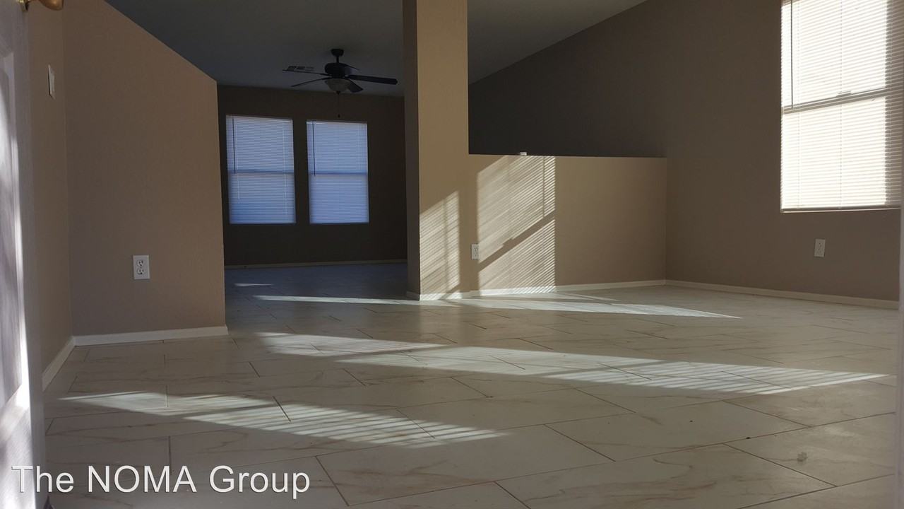 3322 W Leodra Ln - Photo 2 of 8