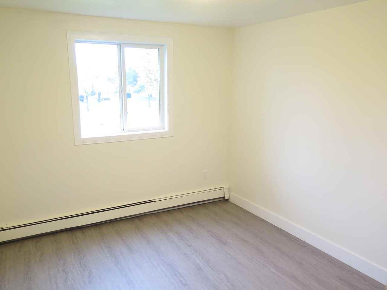 250 Marconi Blvd - Photo 3 of 11