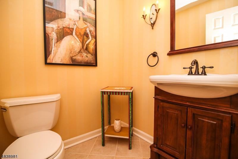 311 Riveredge Dr - Photo 2 of 12