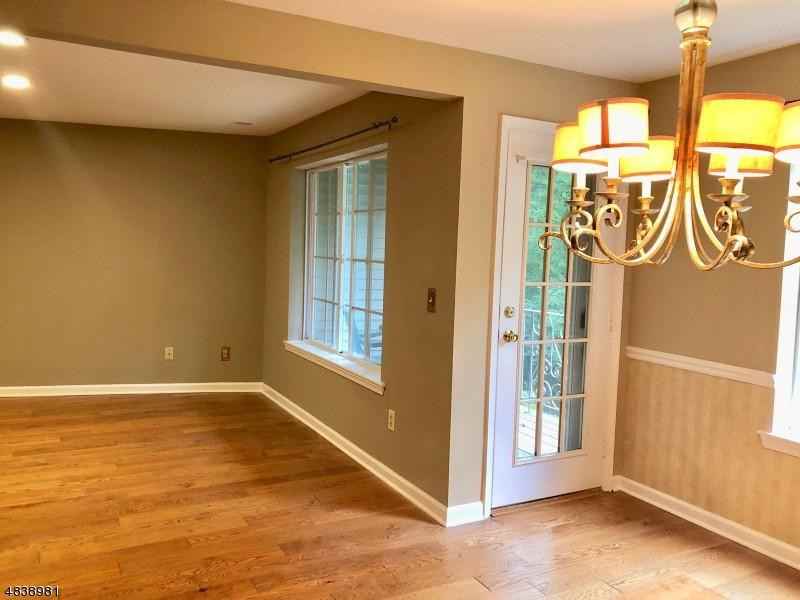 311 Riveredge Dr - Photo 3 of 12