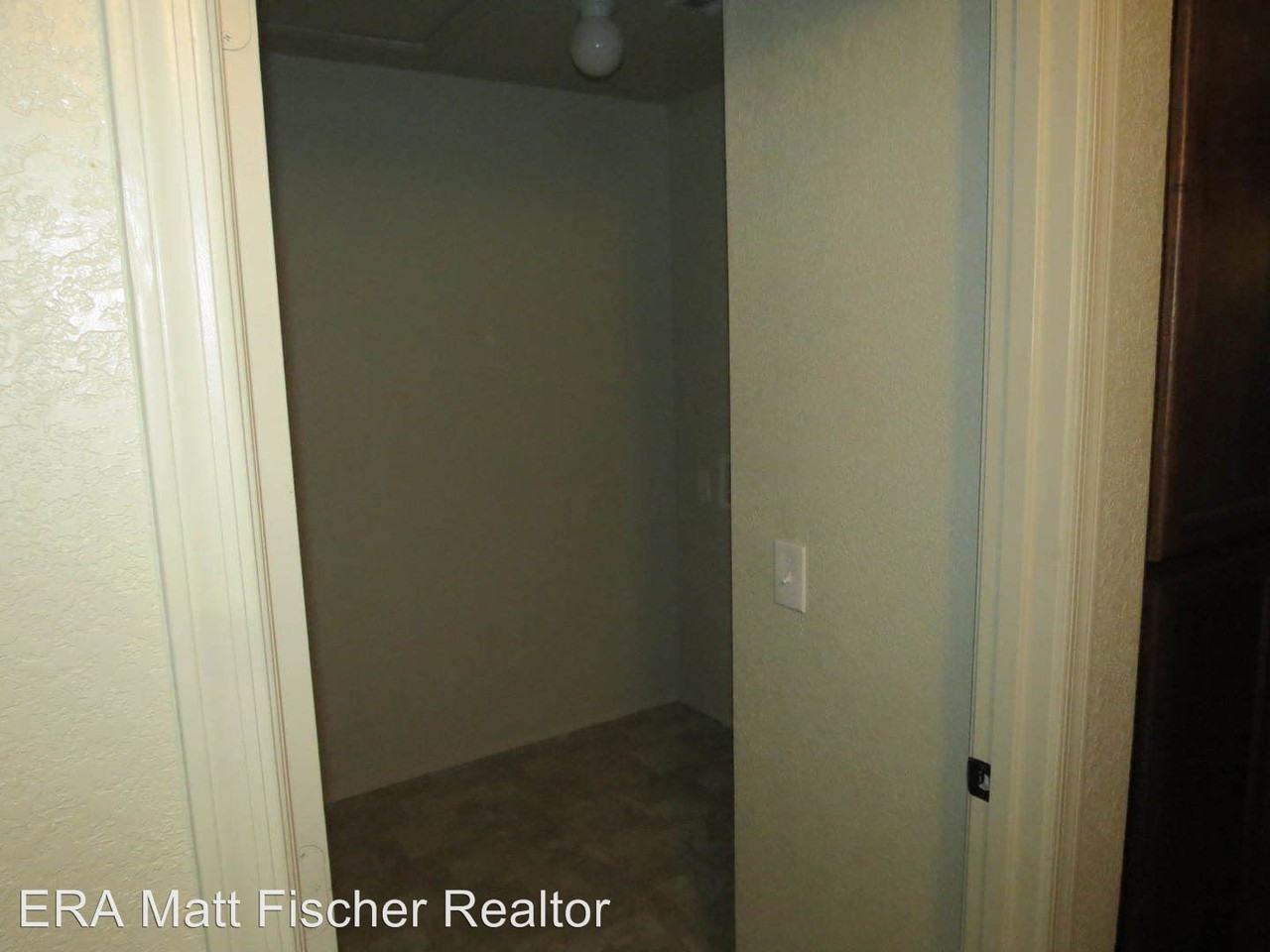 3131 3131 S. Ragen Dr. - Photo 3 of 12