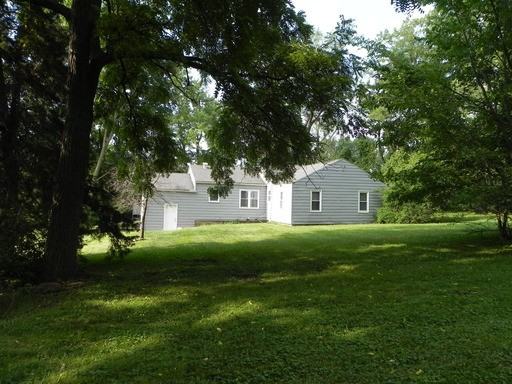 10006 E 38 Terrace - Photo 2 of 22