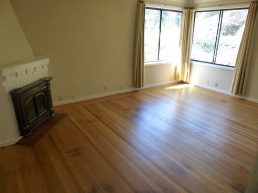 311 Sunset Way - Photo 2 of 10