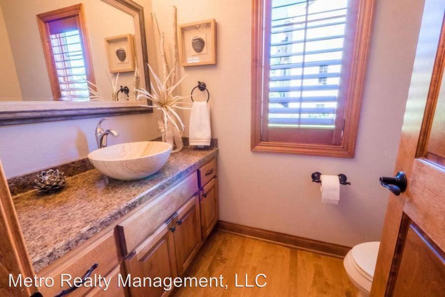 W127N6548 W127 N6548 Blue Spruce Ct - Photo 3 of 24