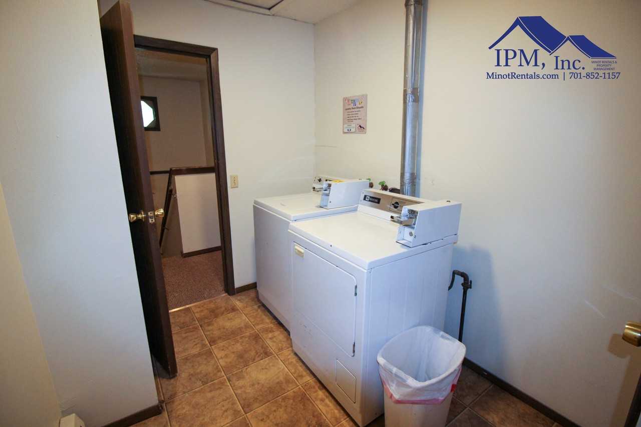 1315 14Th Ave Nw - Photo 4 of 11