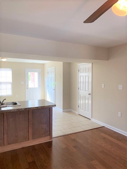 1603 Manchester Trl NE - Photo 2 of 14