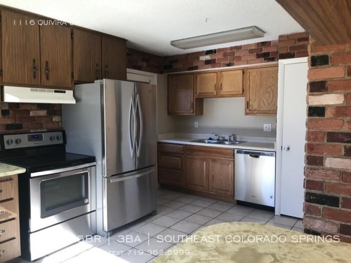 1116 Quivira Dr - Photo 3 of 18